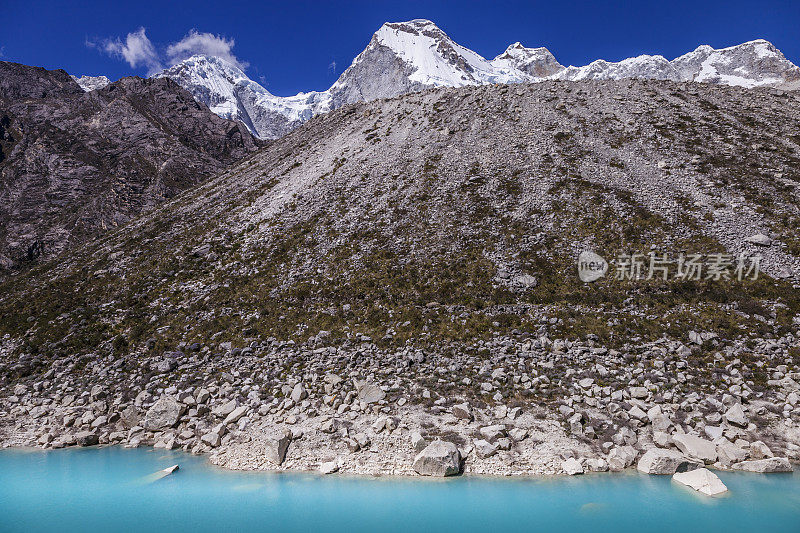 拉古纳帕隆(Paron lagoon)和斯诺佩带布兰卡的Cordillera——斯卡米什，秘鲁安第斯山脉